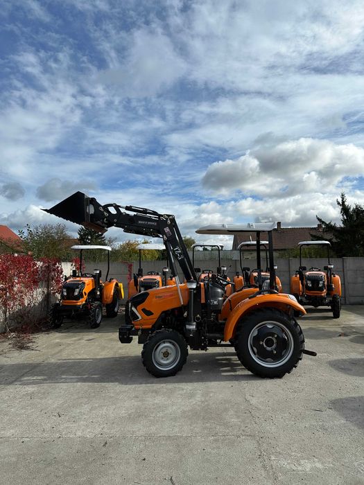 Traktor Ciągnik rolniczy Interbauer NMT30 4x4 30KM z ładowaczem TUR