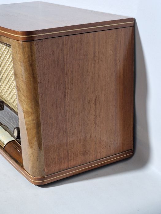 Rádio antigo com gira discos reparado Philips