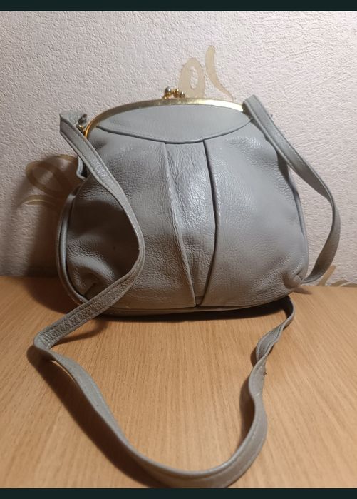 Винтажная серая кожаная сумка