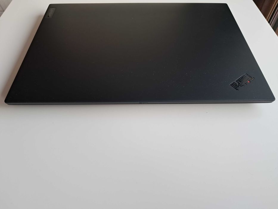 Laptop Lenovo ThinkPad P1 Gen 5 16" Intel Core i7 32 GB / 1000 GB LTE