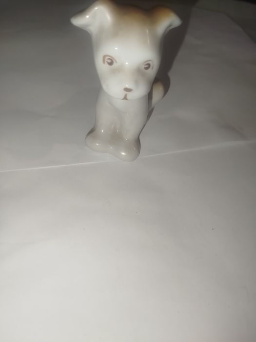 Фарфоровая статуэтка «Щенок», винтаж, СССР (клеймо Полонне / ПЗХК)