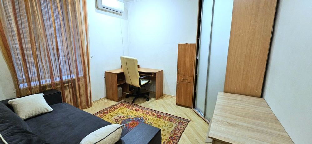 Продаж 3к.кв - " сталінки" по вул. Б.Хмельницького