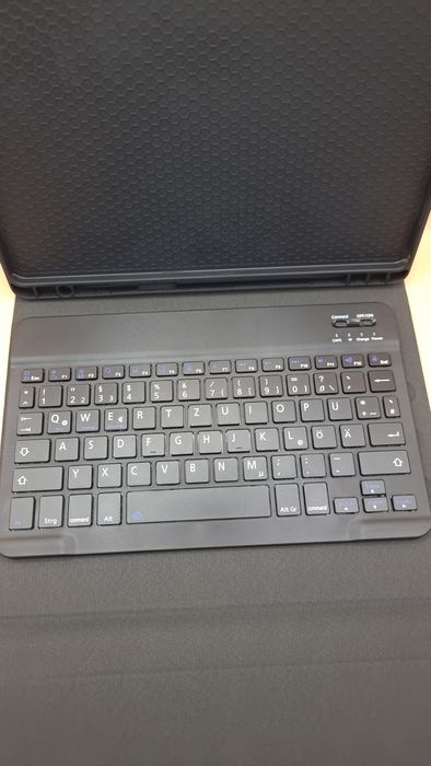 Etui z klawiaturą do Samsung Galaxy Tab A9 Plus 11 cali 2023 - Czarny