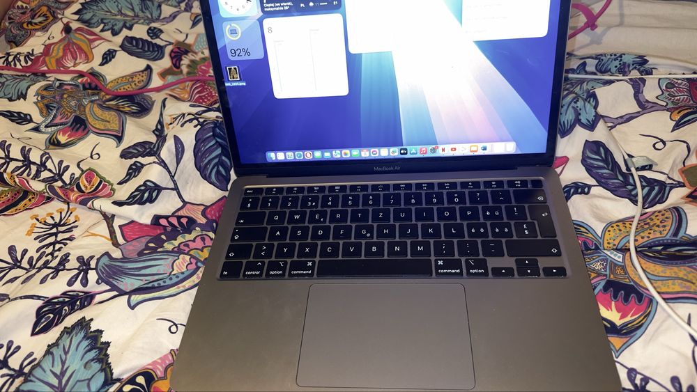 Macbook air retina 13 2020