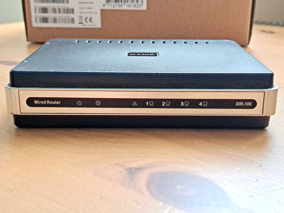 D-link router szerokopasmowy DIR-100