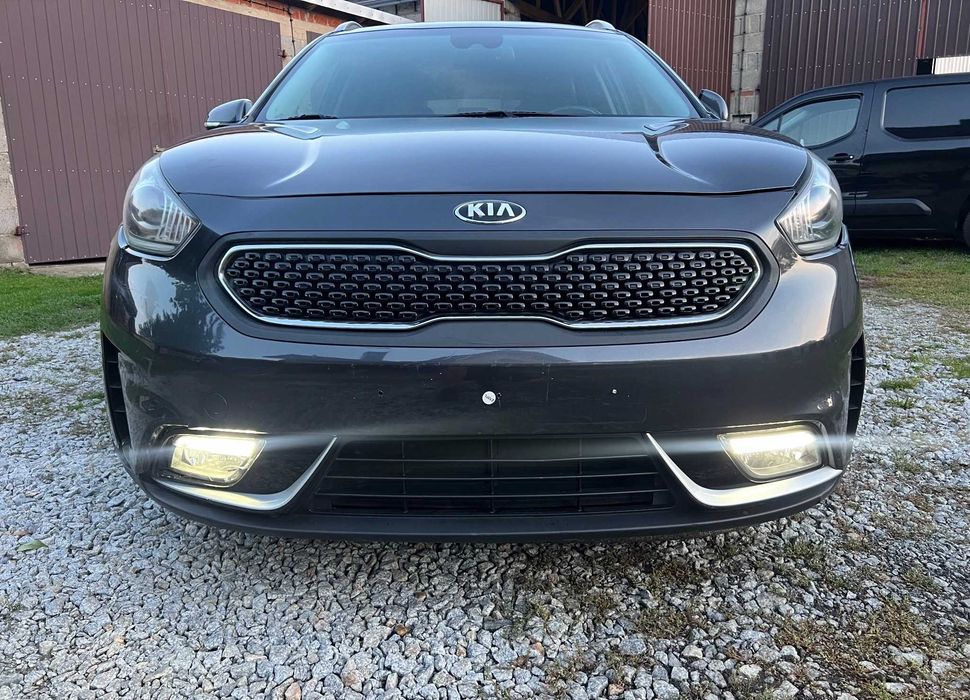 Продам Kia Niro 1.6 GDI HEV 2WD OPF Spirit 2016