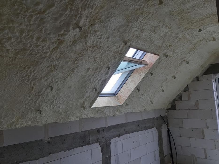 Ocieplenia Pianą PUR Izolacje Natryskowe