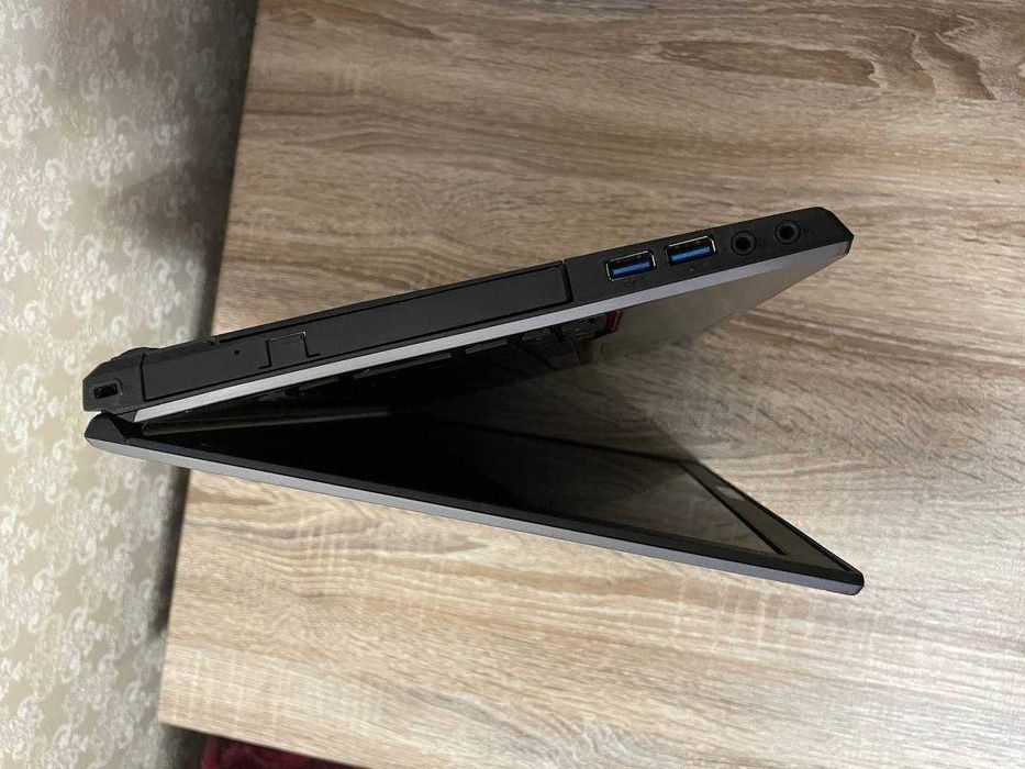 Fujitsu Lifebook E744 i5-4210M RAM-0 HDD-0 | HD+ LTE без АКБ і кришок