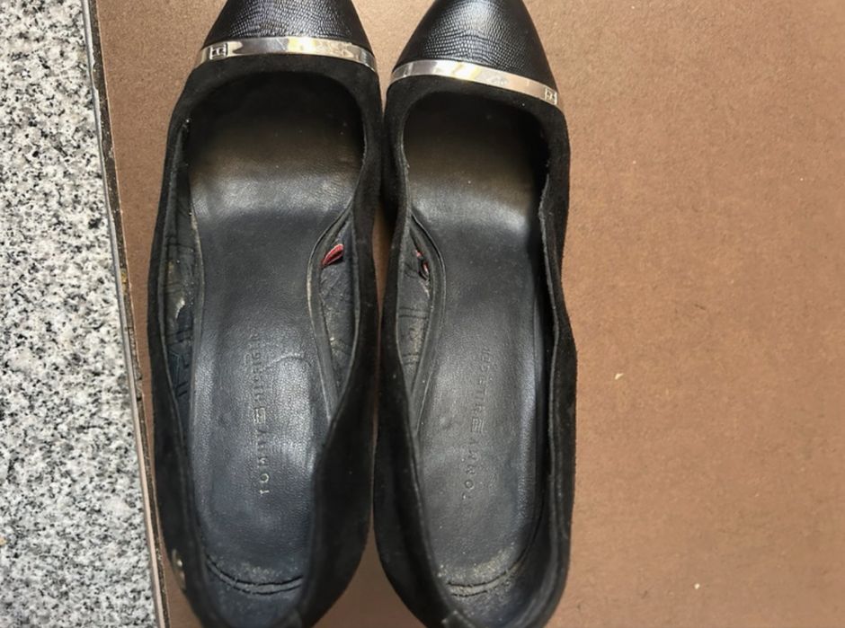 Sapatos Pretos Salto alto Tommy Hilfiger