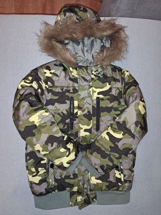 Kurtka - rozmiar 122/128