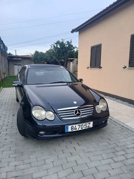 Mercedes Benz 220 de 2002