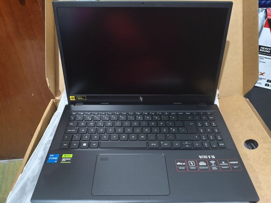 Acer Nitro v15 i5 13Gen 16GB DDR5 RTX 4050 6GB