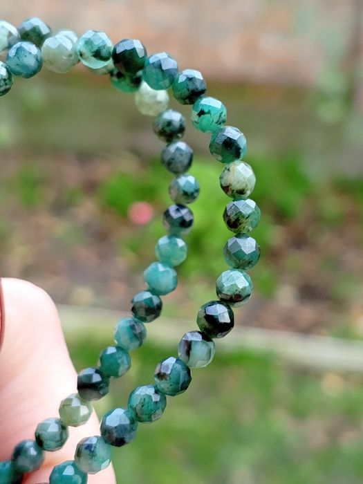 Чокер з рубіном, сапфіром, смарагдом.  Намисто з натурального каміння