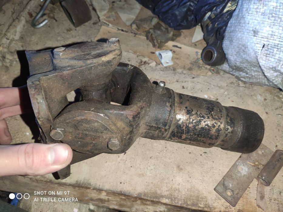 Шліцева вилка на ГАЗ-52 в зборі