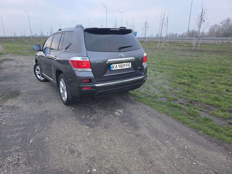 Тойота Хайлендер 2