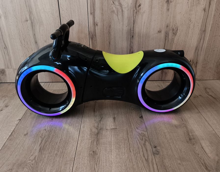 Rowerek biegowy iBox IBIKE001 z kołami LED oraz bluetooth