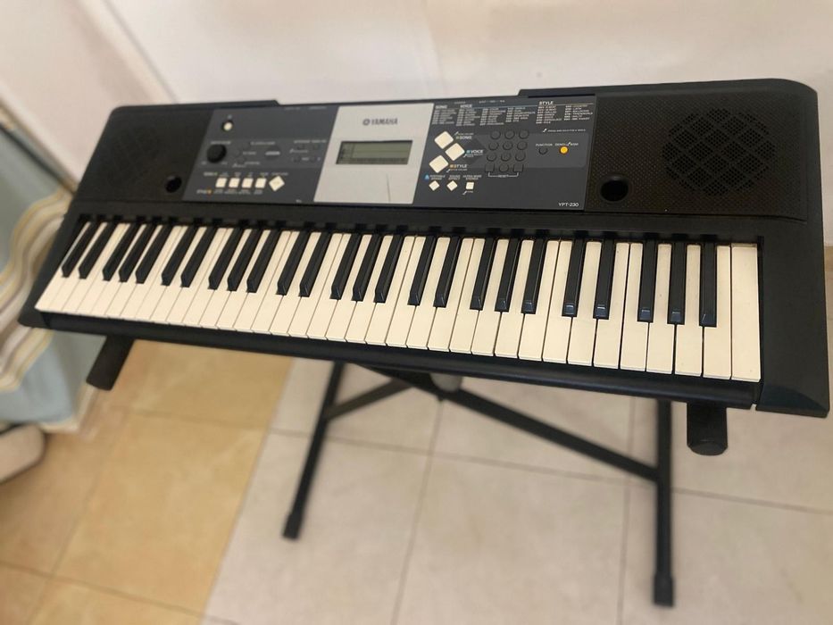 Piano Yamaha em ótimo estado