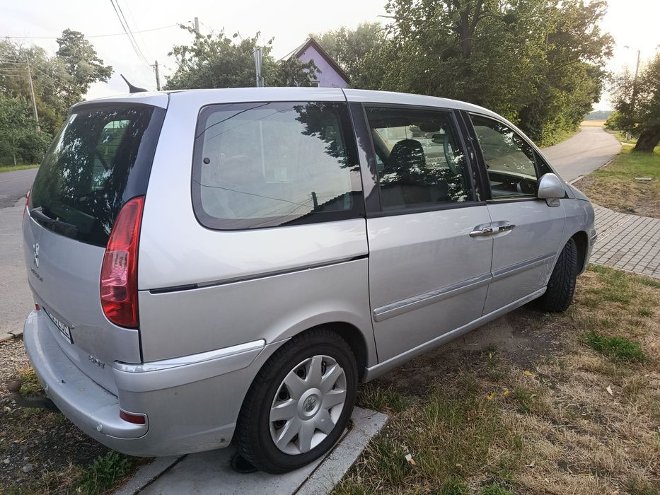 Samochód Peugeot 807 van
