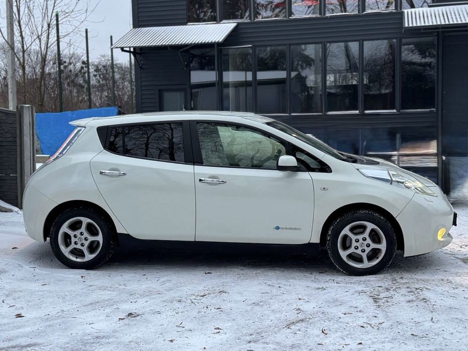 NIssan Leaf 24 kWh Електро Авто