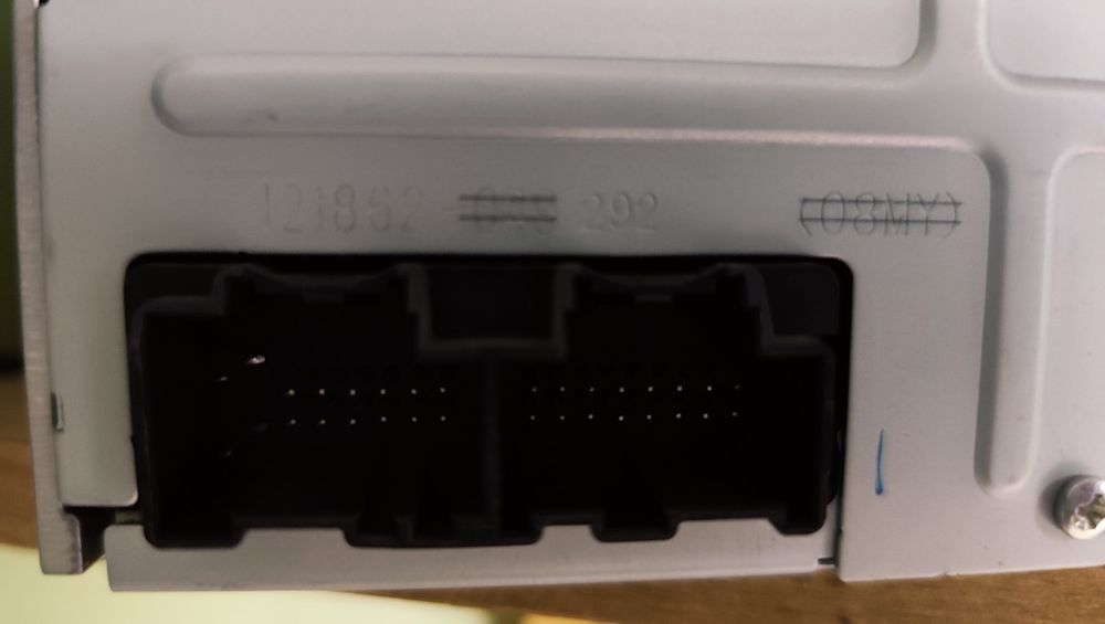 Продам магнітолу Chevrolet Captiva