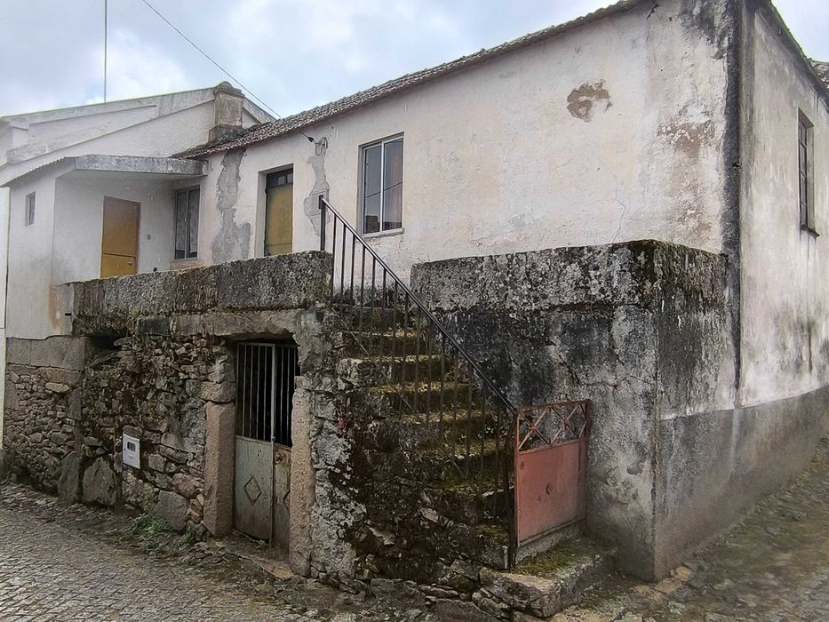 Casa dos Ferreiros: O Refúgio em Pedra que Sempre Idealizou
