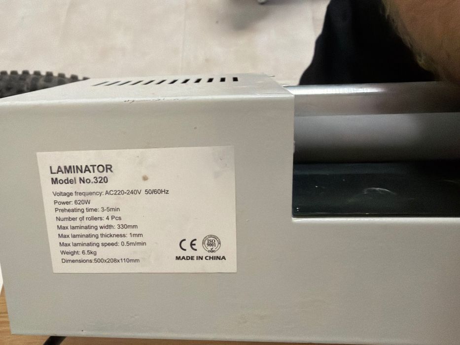 Plastificadora A3 4 rolos metálica – para reparação ou peças
