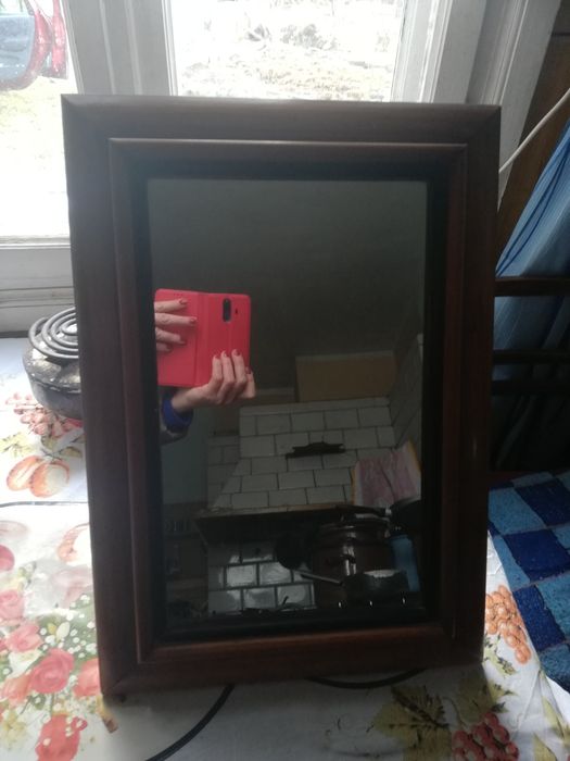 Lustro w ramie drewnianej PRL