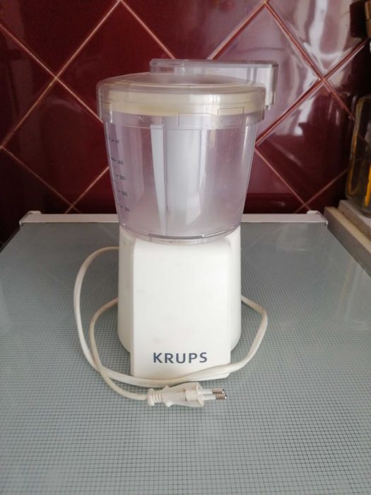 Chaleira, Espremedor e outros