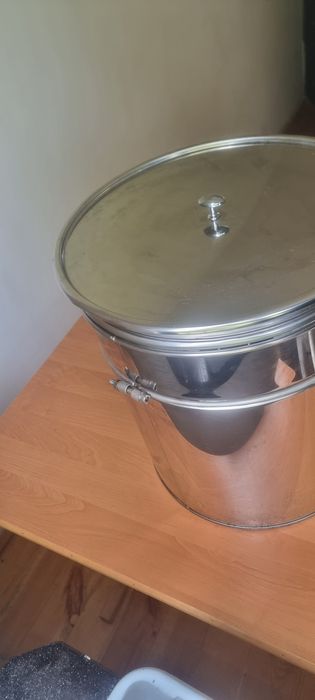 Odstojnik do miodu z sitem i zaworem 50l Łysoń