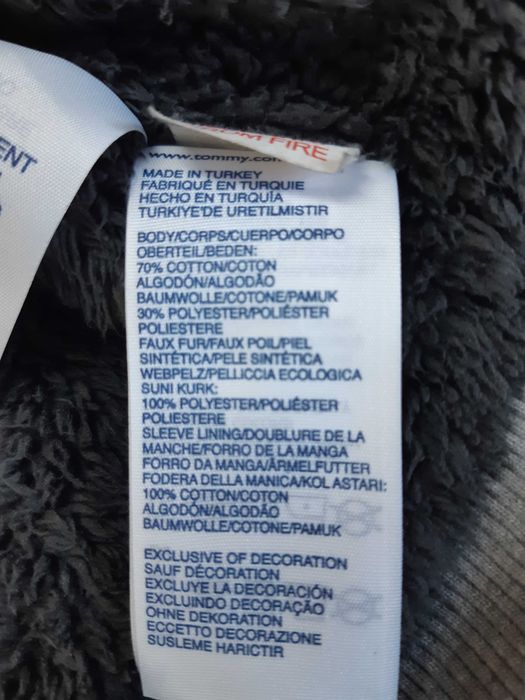 Casaco Tommy Hilfigher bebé com capuz