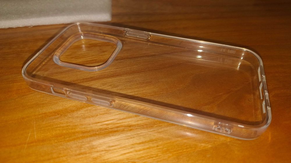 Etui do iPhone 14 Pro jak nowe
