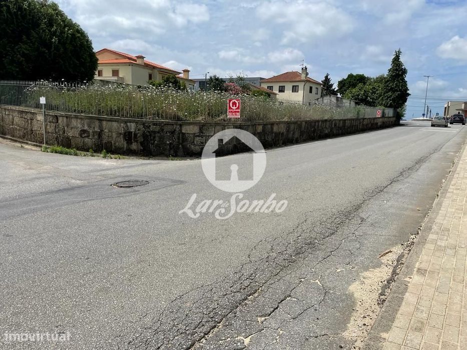 Terreno de construção p/ moradia individual com 861m2 em Fradelos — Fradelos, Braga