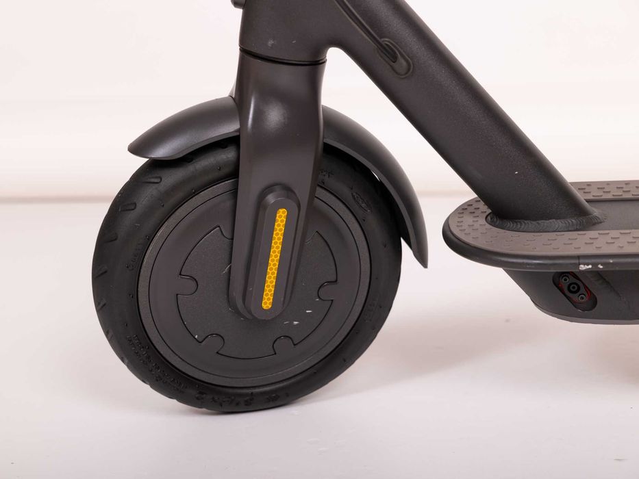 Xiaomi Mi Electric Scooter Essential – Muito Bom Estado
