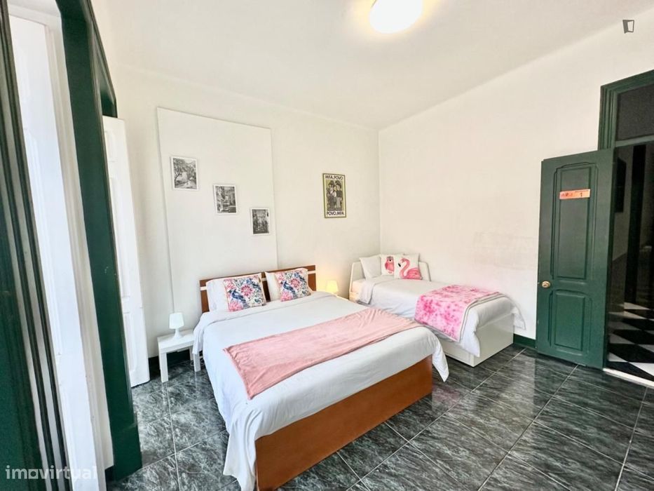 Quarto - localizado em Penha de França Lisbon