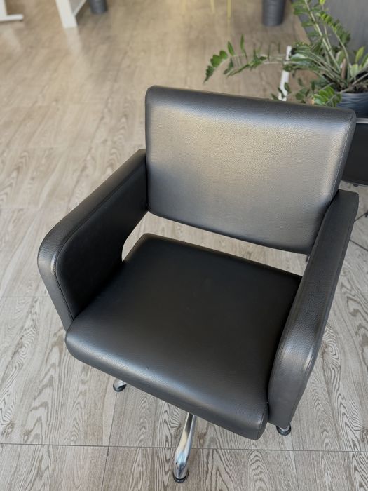 Перукарське крісло