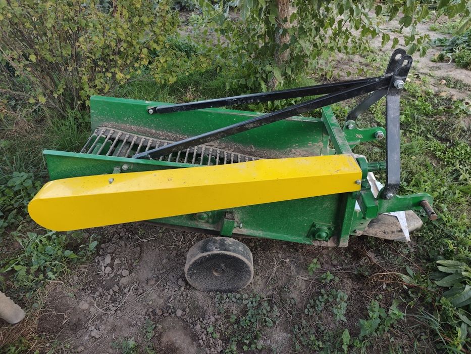 Картоплекопалка до мінітрактора