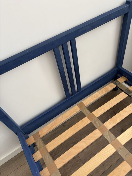 Cama e estrado ikea