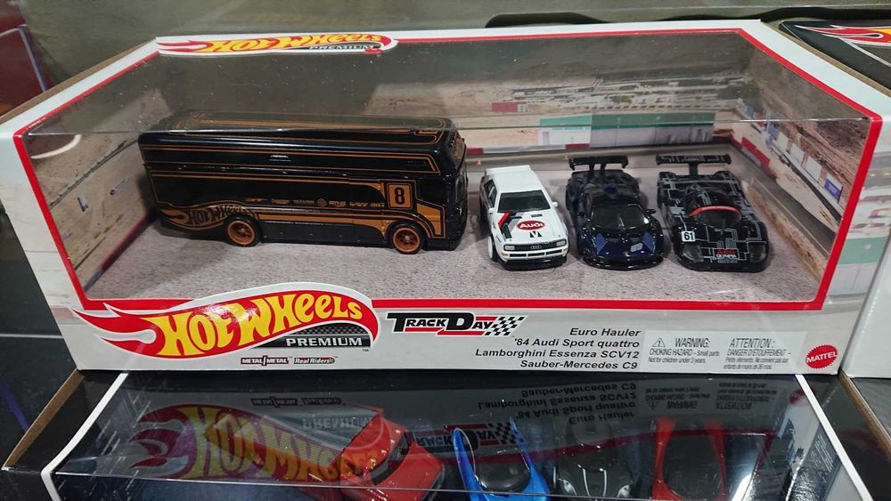 Hot Wheels - 2 caixas Premium Box