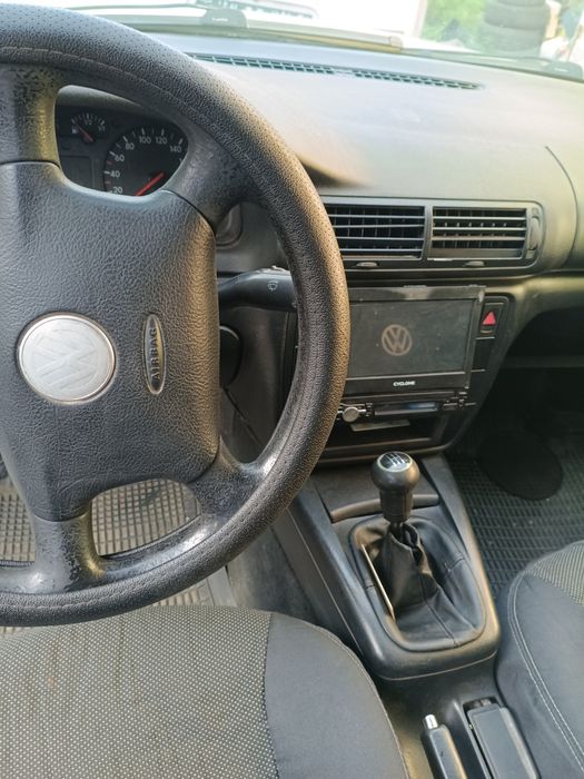 Автомобиль пассат б5