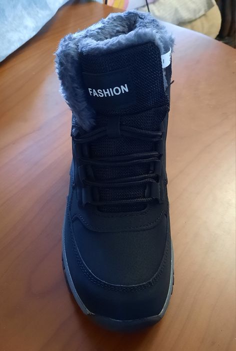 Зимові теплі ботинки