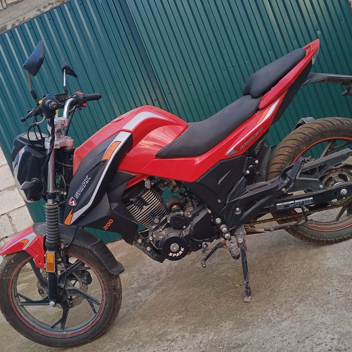 Мотоцикли spark RP 200 r30