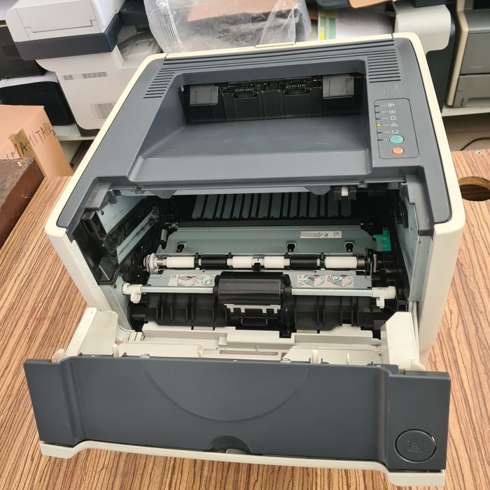 HP LaserJet P2015  Лазерный принтер. ГАРАНТИЯ