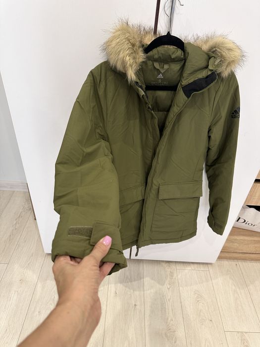 Куртка adidas продам