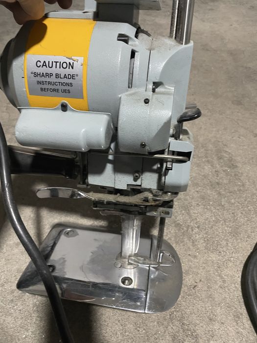 Maquina dalian monofasica  Ks  5 corte malha confeccao