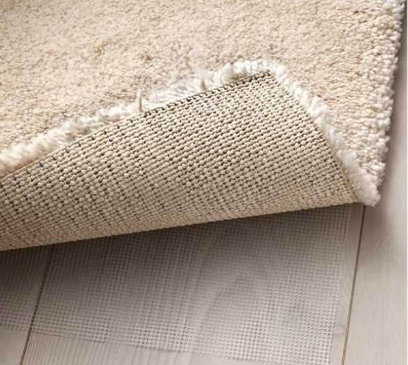 Carpete pelo curto, branco-bege