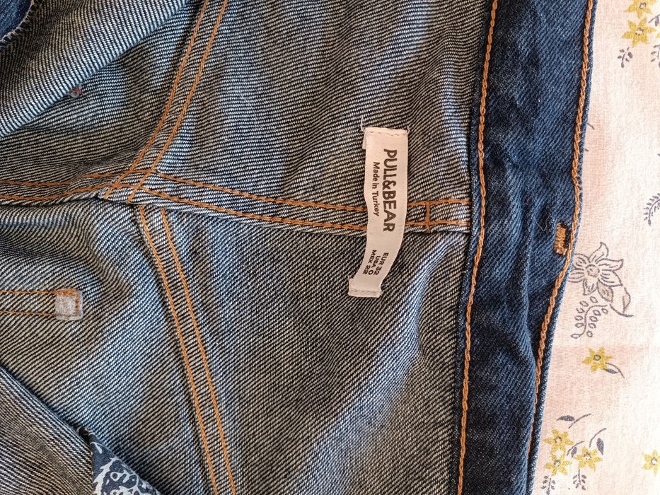 calças de ganga do Pull and Bear