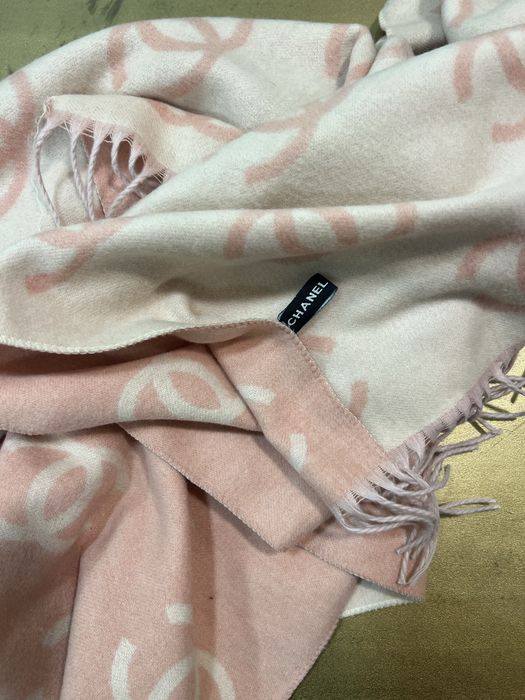 Cachecol Chanel Caxemira e seda