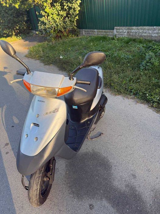 скутер Suzuki Lets 2 old