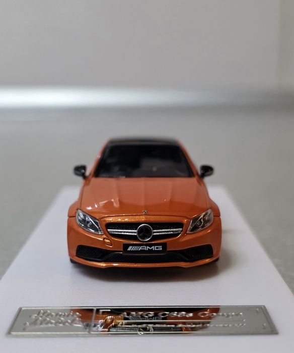 Miniatura 1:64 Mercedes Benz AMG C63 Coupe, nowa