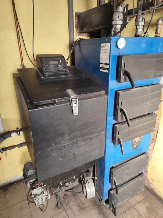 Piec na groszek z podajnikiem